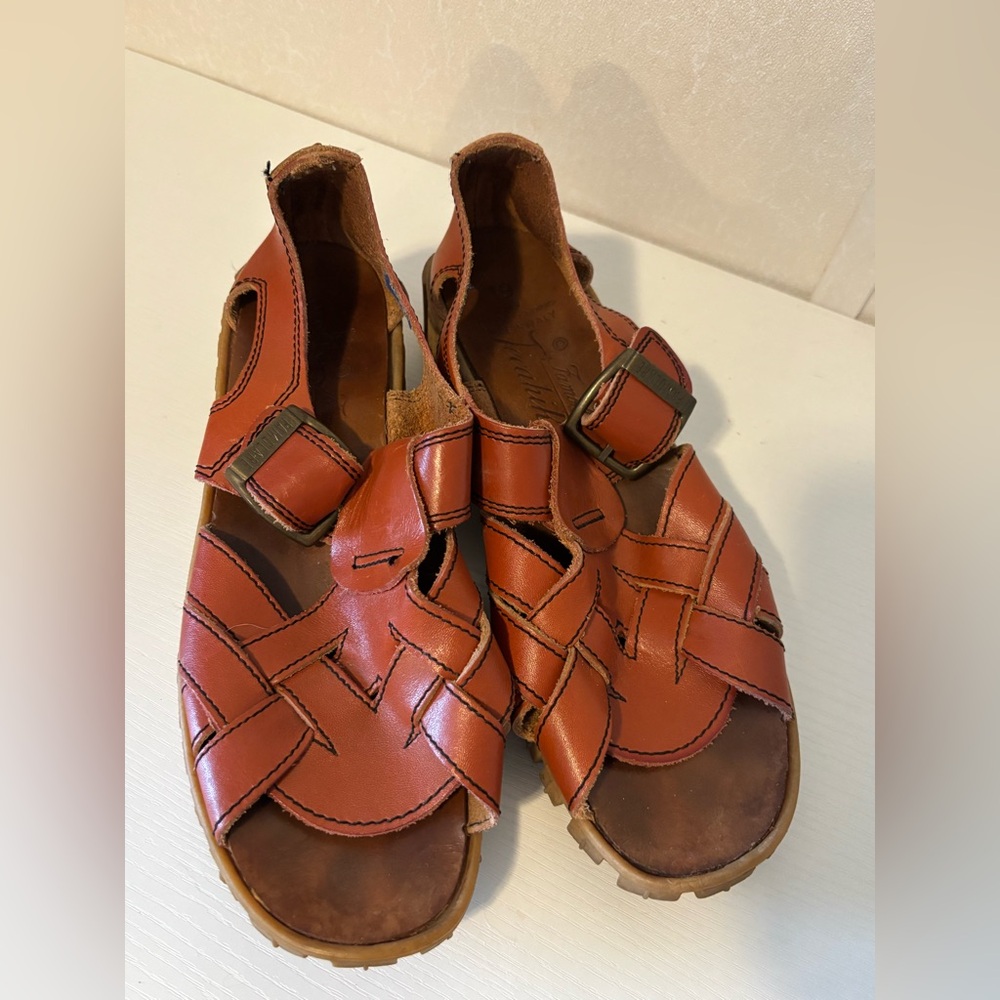 Women's Leather Fisherman Sandals in Rust Brown